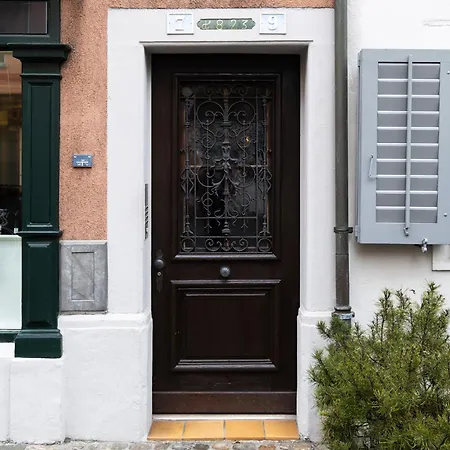 Many's Historical Aparthotel 3*